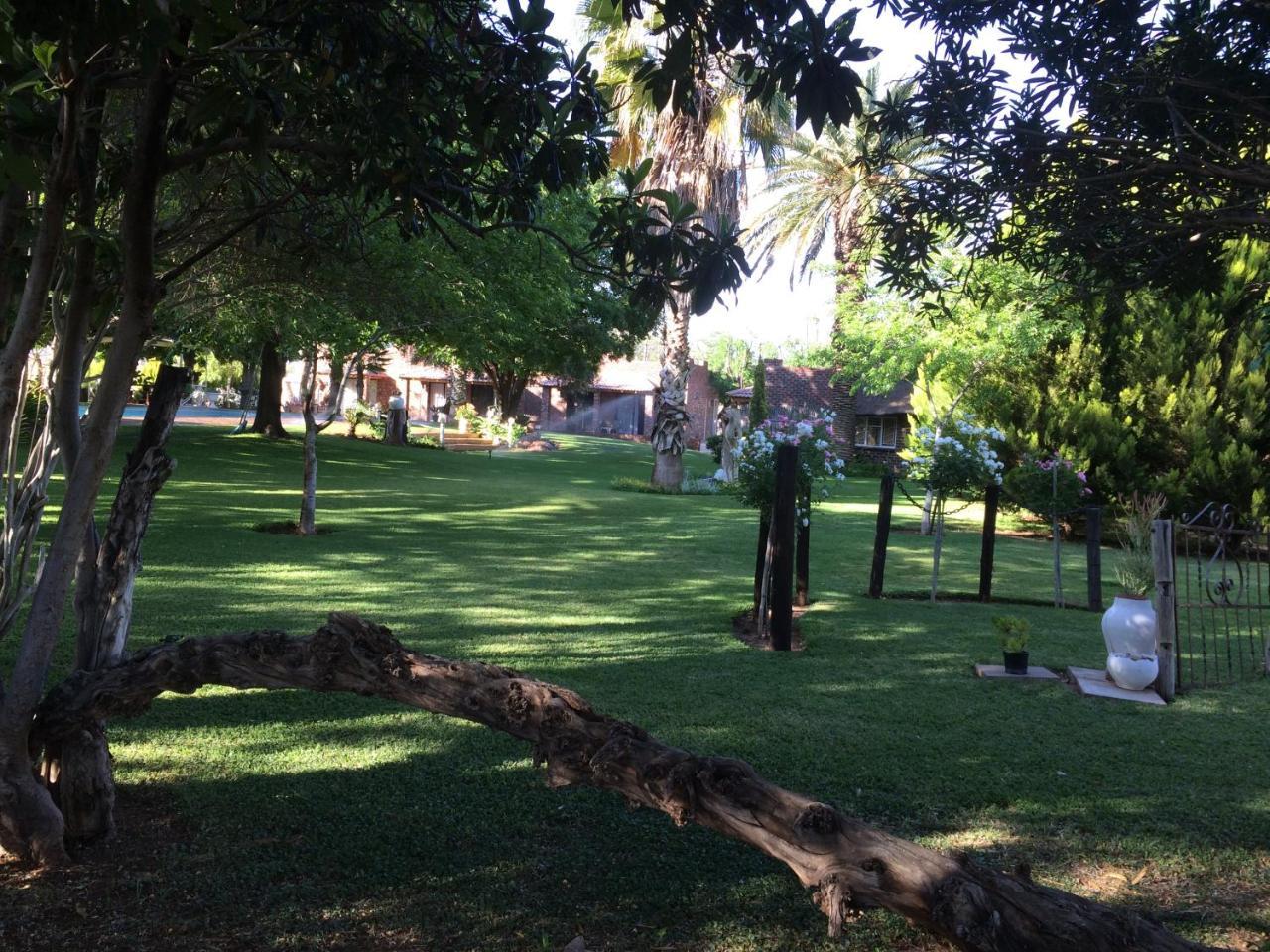 Villa Lin-Zane Vryburg Luaran gambar